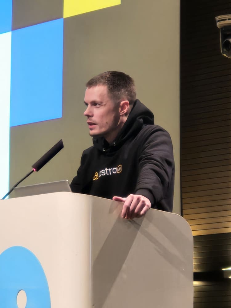 Andrej na konferenci